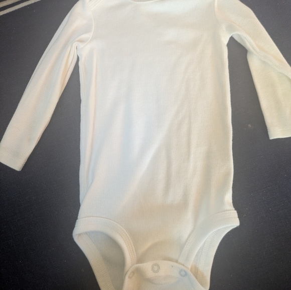 Carter's Raspberry Dress Size 12m - Picture 3 of 4